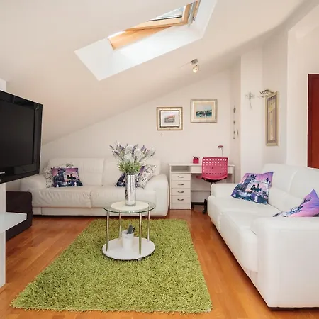 Apartment Leani Podstrana